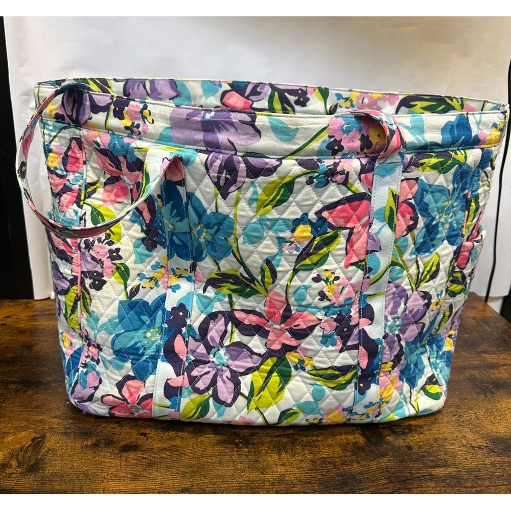 Vera Bradley Marian Floral XL Quilted Zip Top Tote Travel Bag 23 x 15 x 7 Large - Picture 13 of 14